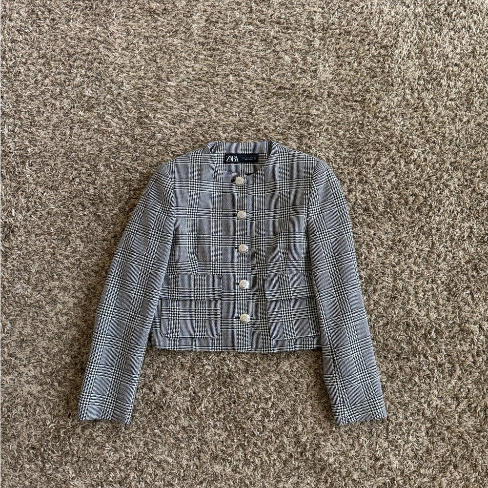 Zara Black & White Plaid Cropped Blazer with Decorative Buttons